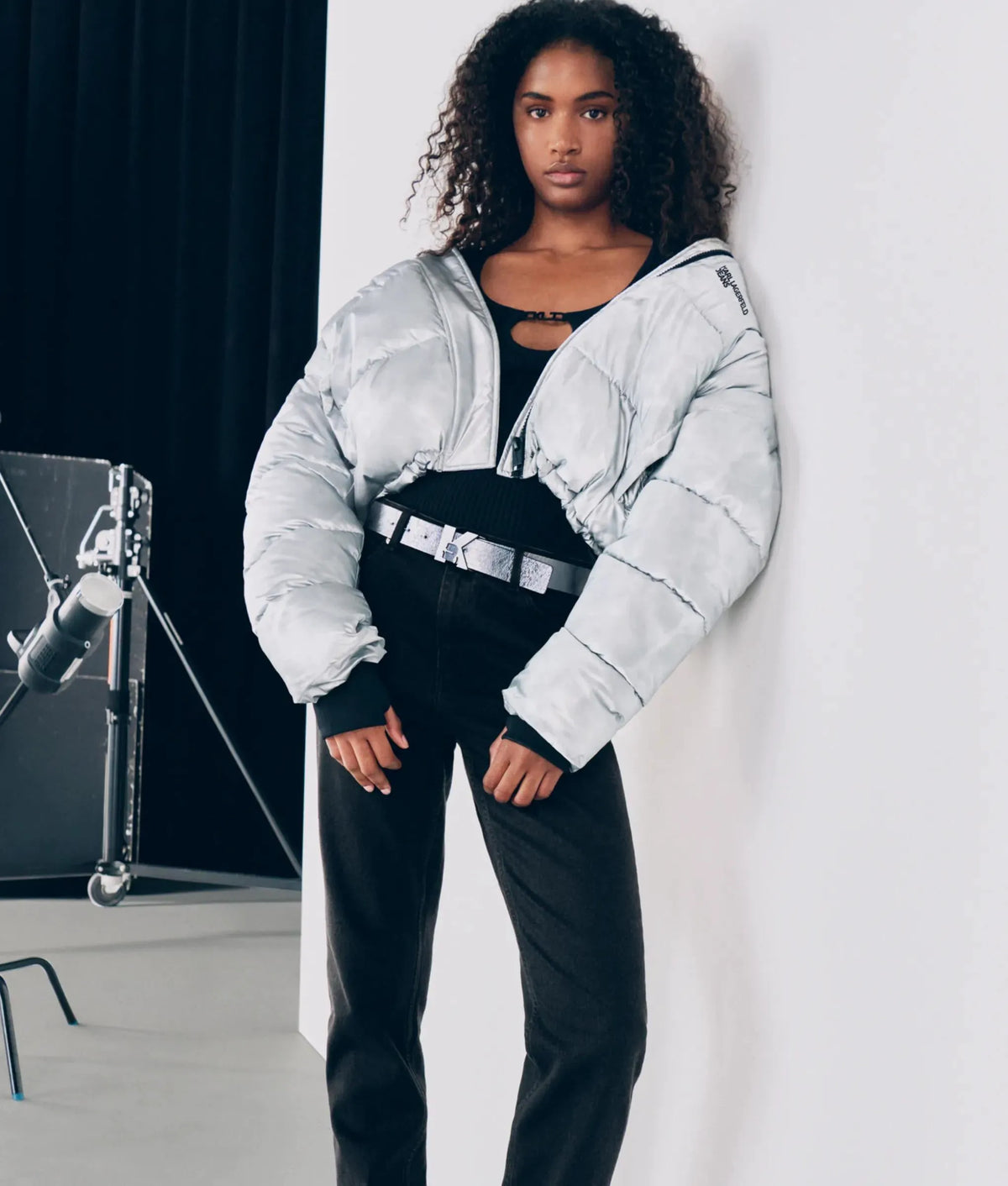 Cropped shiny puffer jacket