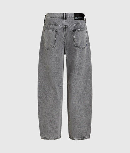 Barrel-leg jeans