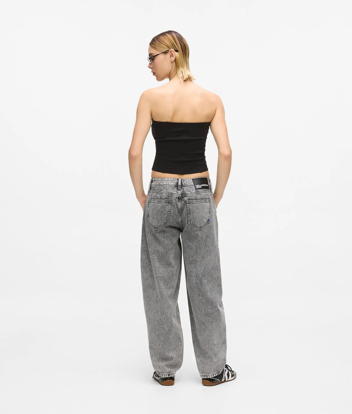 Mid-rise barrel-leg jeans