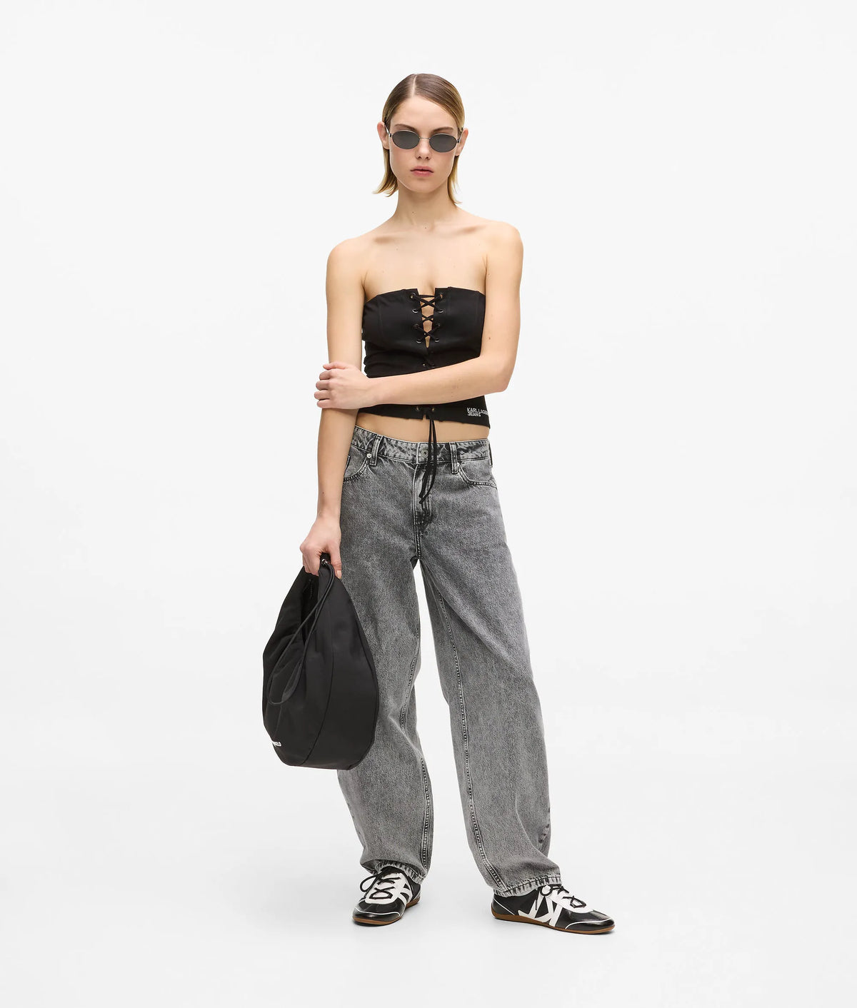 Mid-rise barrel-leg jeans