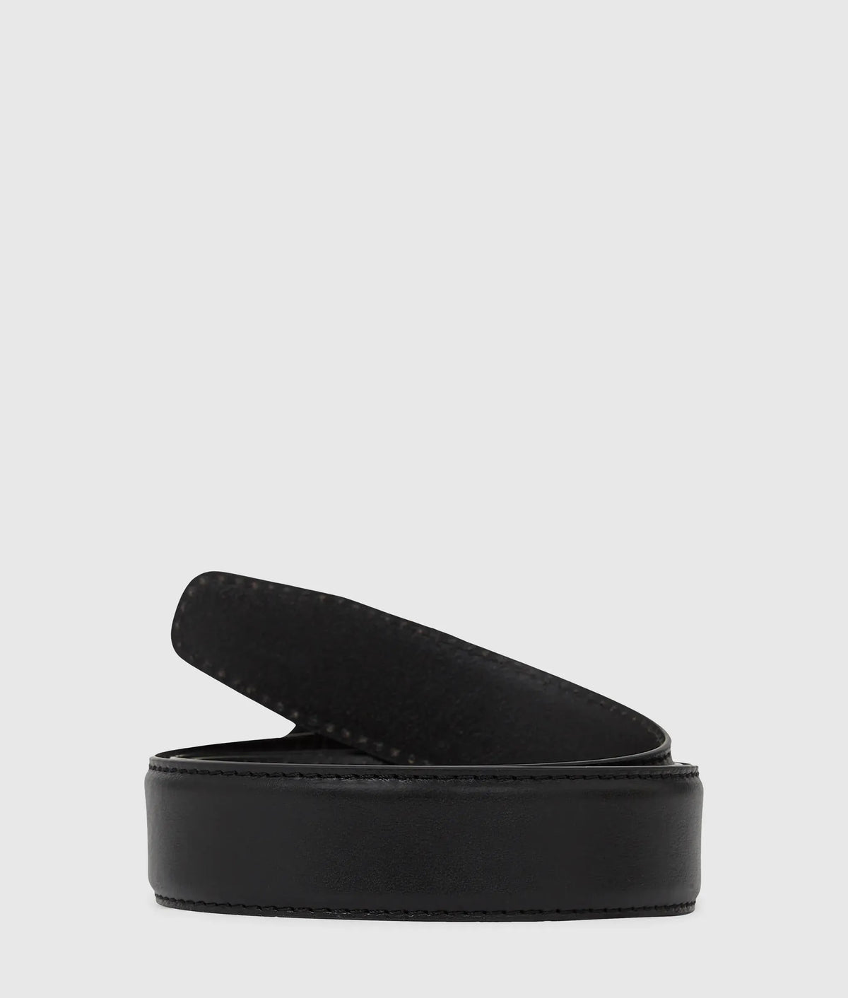 Oval buckle belt