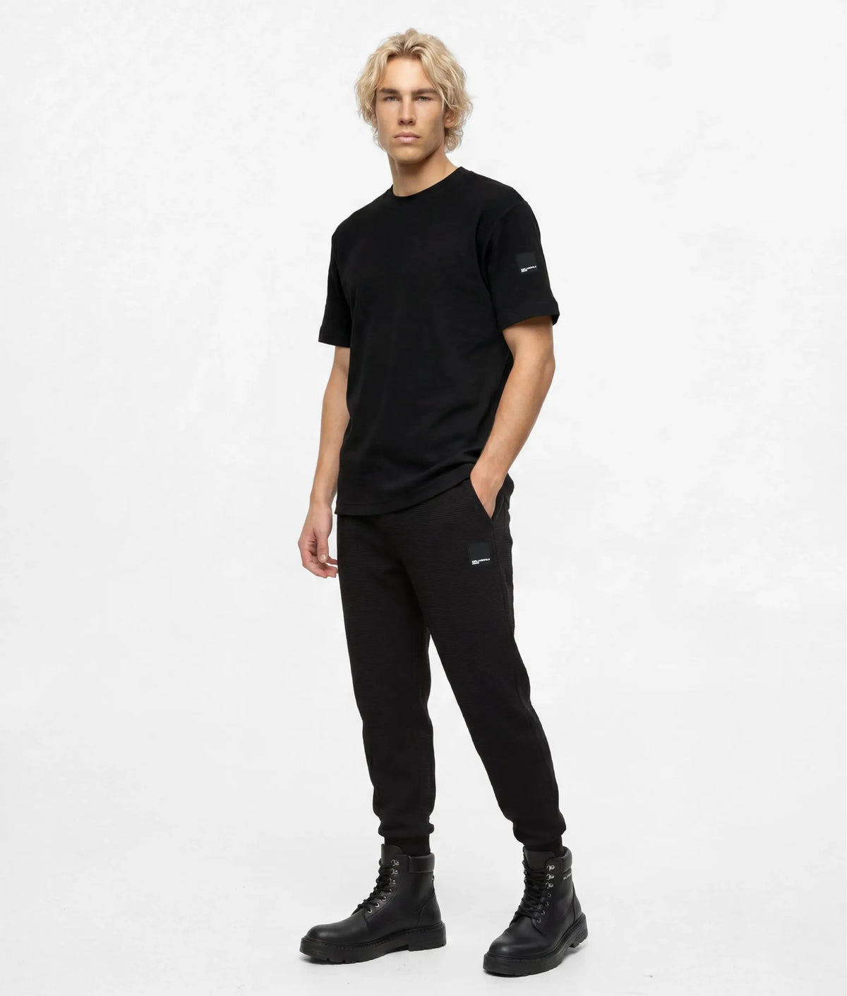Waffle box logo T-shirt