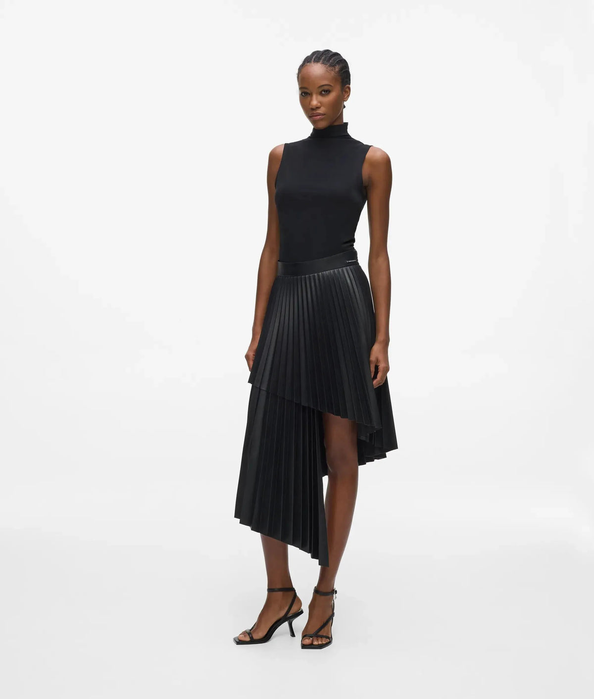 Pleated faux-leather skirt
