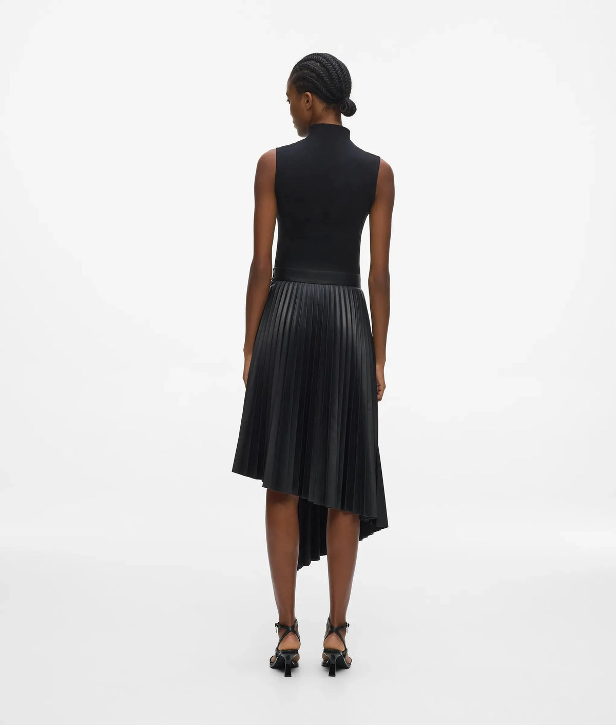 Pleated faux-leather skirt