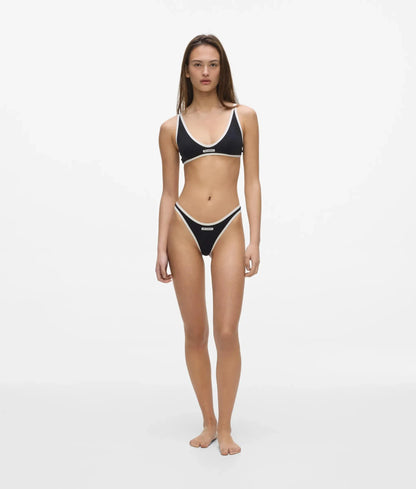 Monochrome high-leg thong