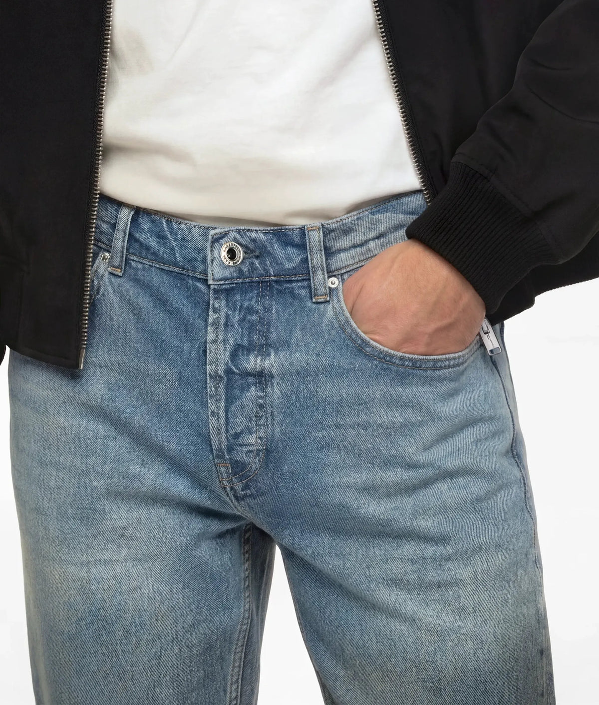 Vintage wash tapered jeans