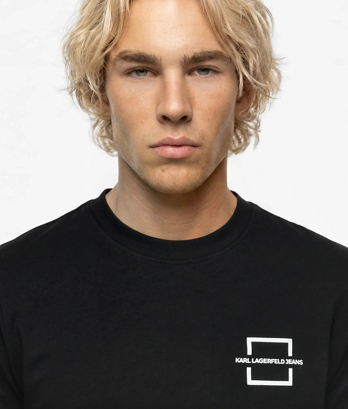 Box logo T-shirt
