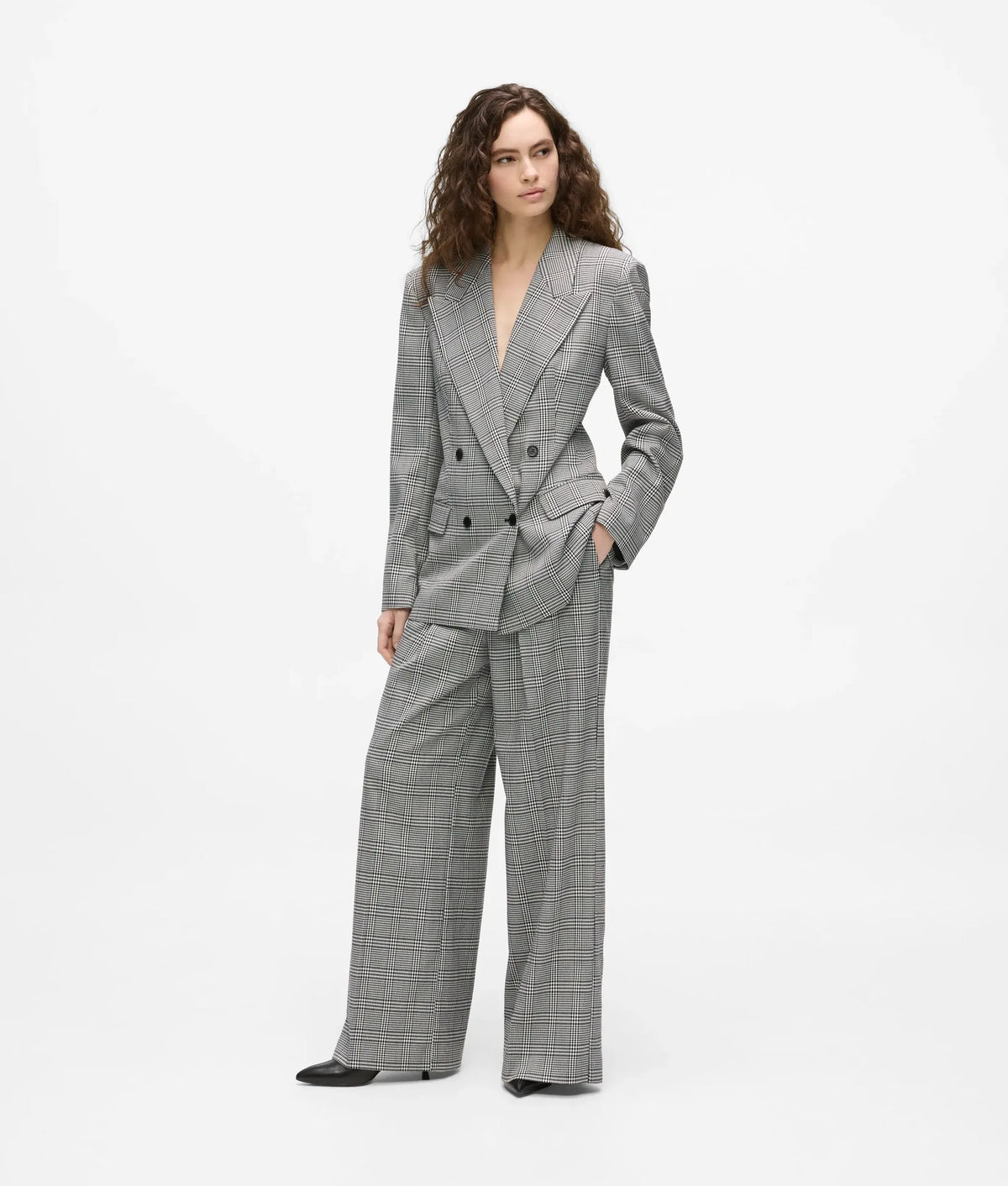 Wide-leg checked pants