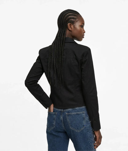 Fitted V-neck shirt