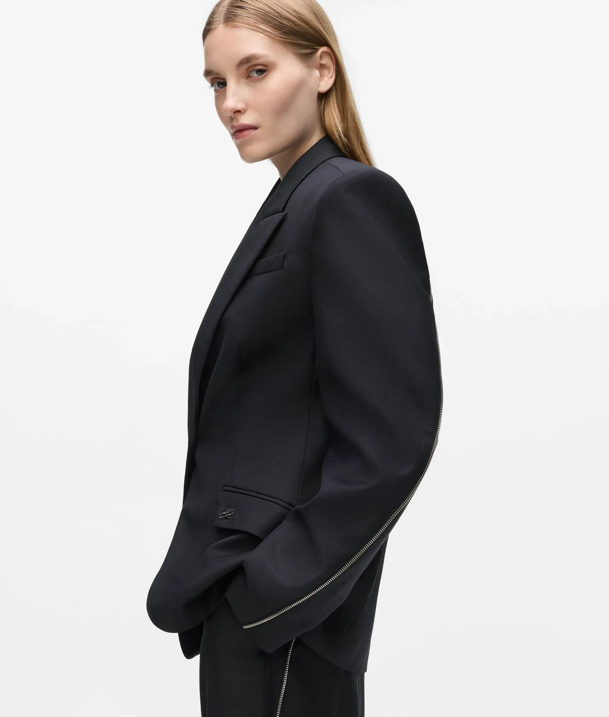 Zip detail tailored blazer