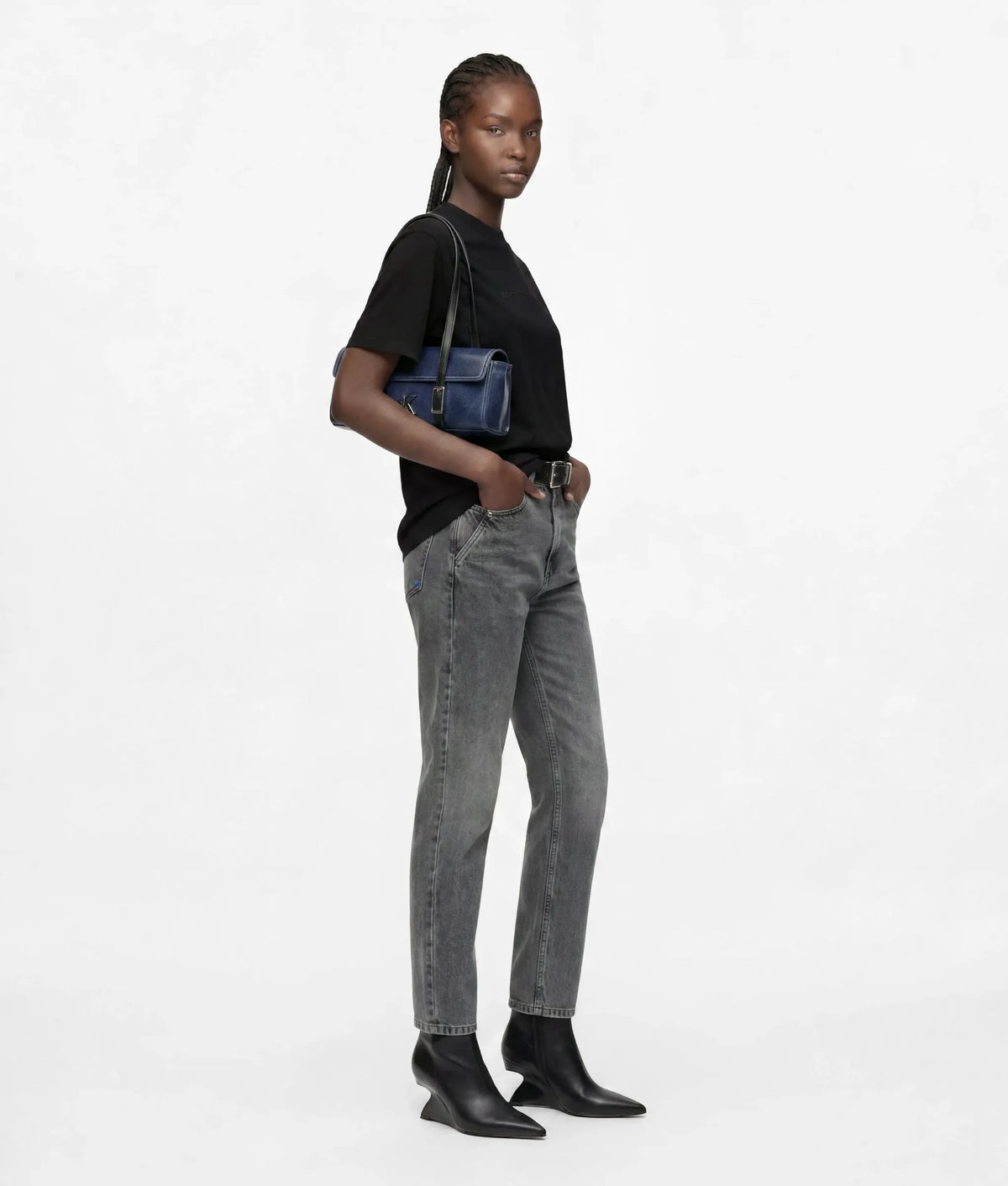 Open-back T-shirt