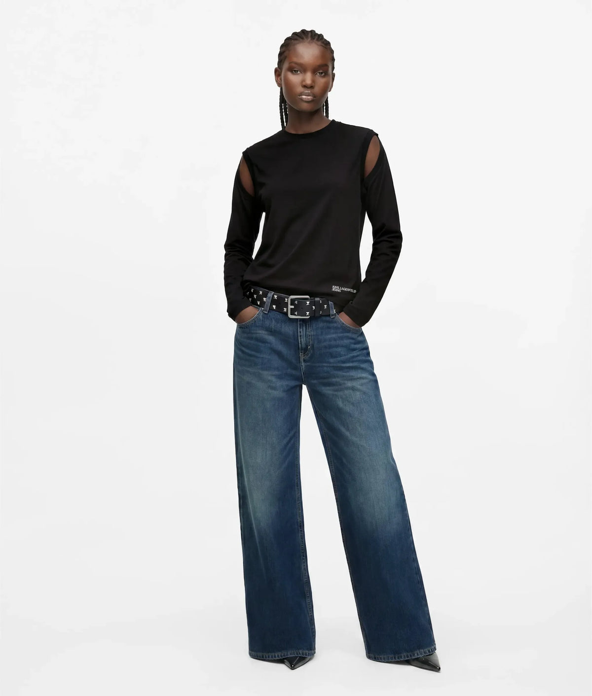 Cut-out long-sleeved top
