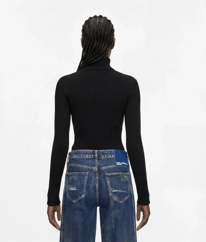 Lightweight rollneck sweater