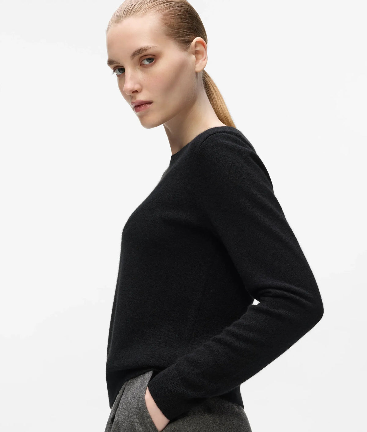 Exclusive Cashmere crew neck sweater