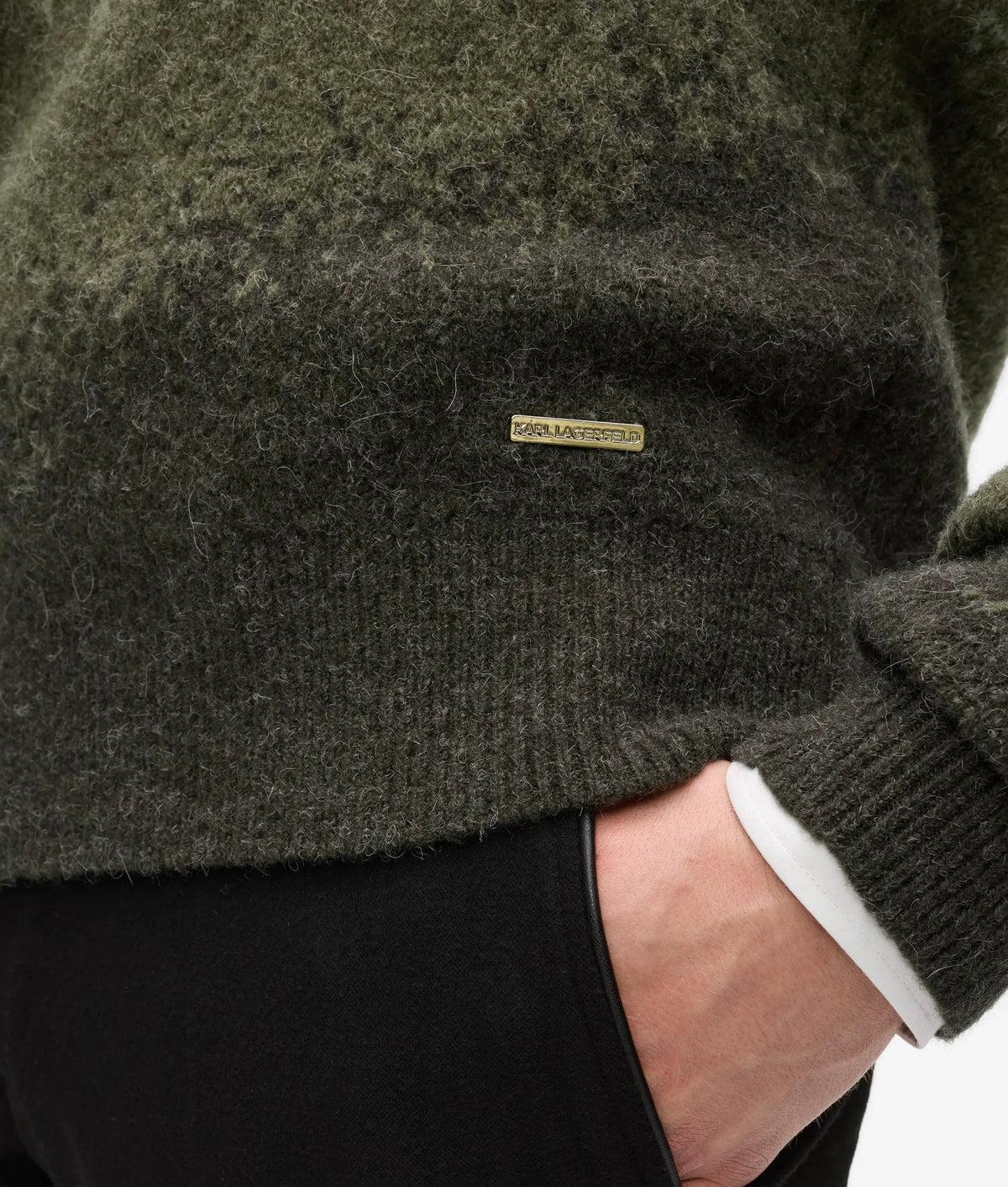 Gradient crew neck sweater