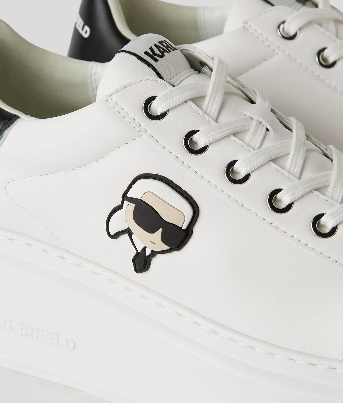 Ikon NFT Kapri Sneakers